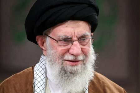 مذاکره با آمریکا هوشمندانه، عاقلانه و شرافتمندانه نیست