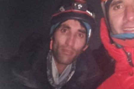 ورزشکار پیرانشهری بعنوان اولین کوهنورد از ایران، موفق به گشایش مسیر زمستانه دومین دیواره قله چاوخی گرجستان شد