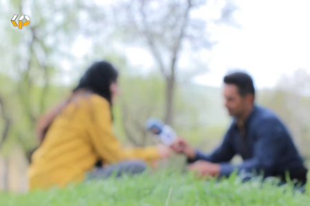 امرار معاش یک خانم جوان پیرانشهری از طریق رزین کاری